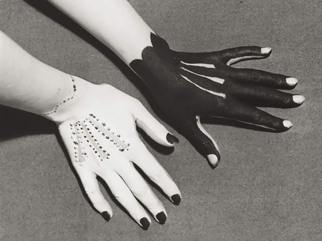 Helmut Newton & Man Ray “A feast for friends” Helmut Newton & Man Ray “A feast for friends”