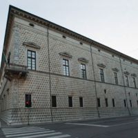 Palazzo Dei Diamanti