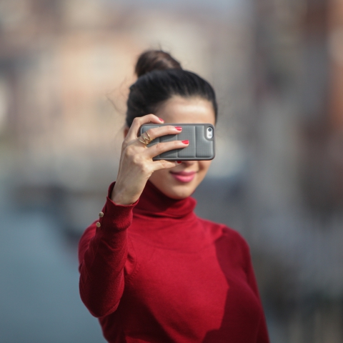 Giulia Candussi  &ldquo;Atlante Selfie&rdquo;