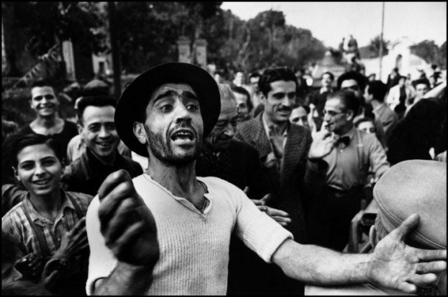 Robert Capa "Retrospective" Robert Capa "Retrospective"