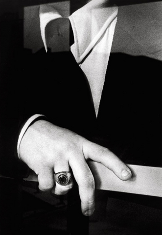 Ralph Gibson "Close-Up" Ralph Gibson "Close-Up"