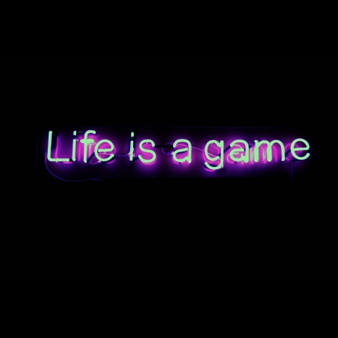 UNIVERSALE | LIFE IS A GAME | LA VITA E' UN GIOCO